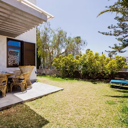 Cerca De La Playa Y Jardin * アデヘ