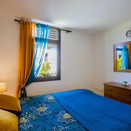 Cerca De La Playa Y Jardin * アデヘ