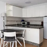 דירה Cerca De La Playa Y Jardin *