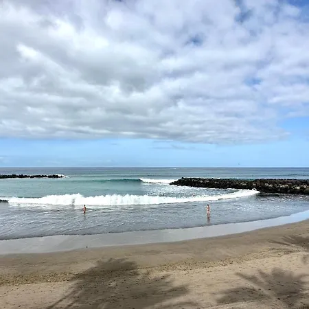 Cerca De La Playa Y Jardin