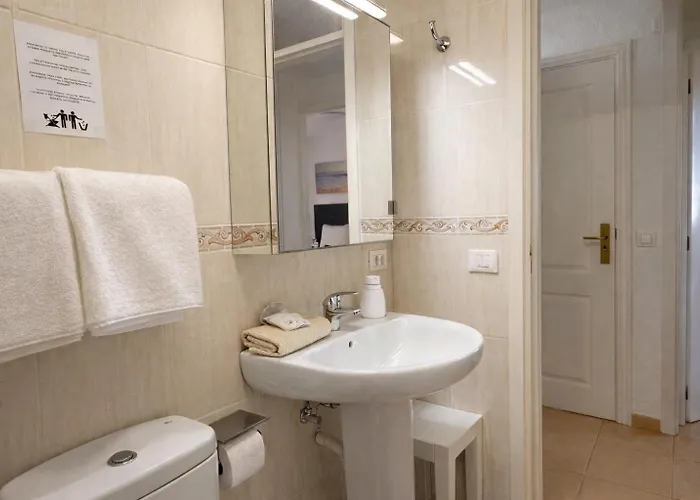 Daire Cerca De La Playa Y Jardin